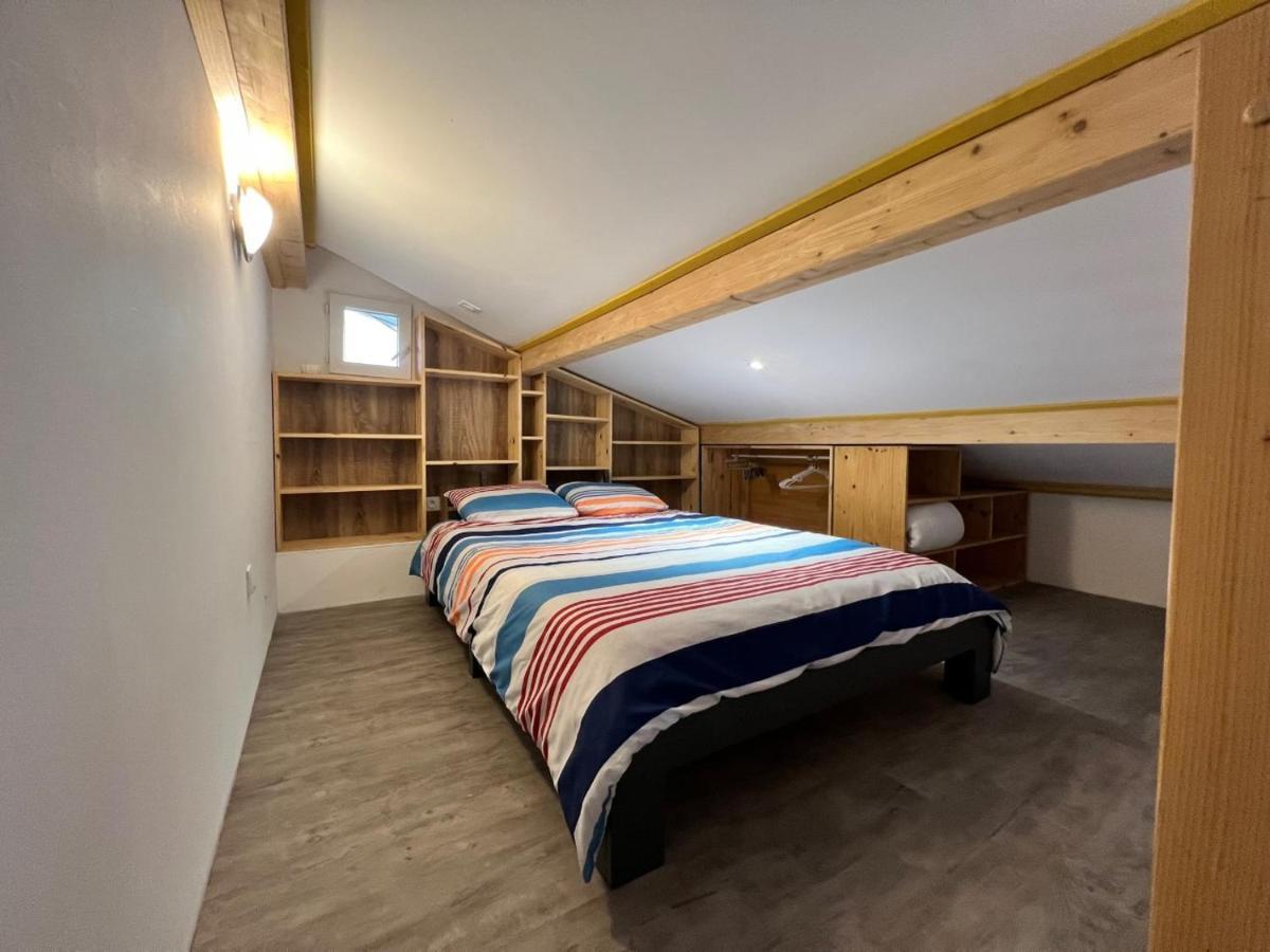 La Apartment *